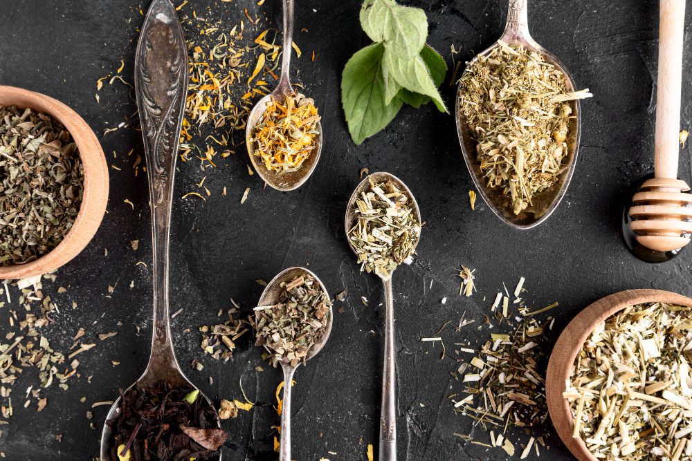 Ekologiczna herbata: Dlaczego warto wybierać produkty organiczne?