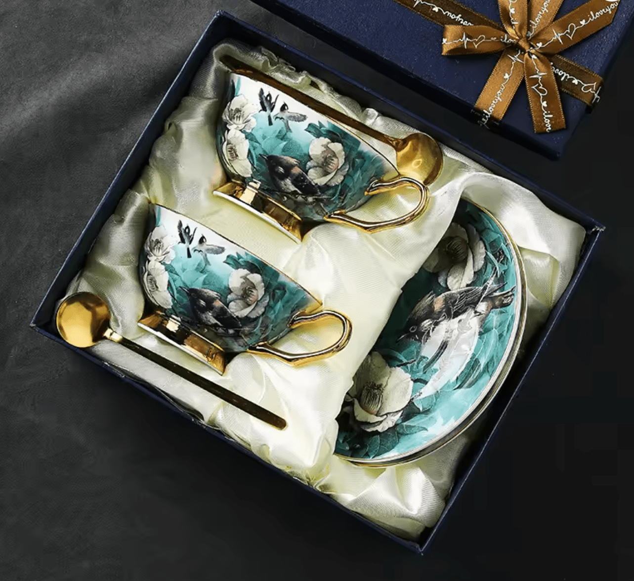 Luksusowe Filiżanki z Porcelany Kostnej – Kwiatowy Zestaw do Kawy i Herbaty - obrazek 2