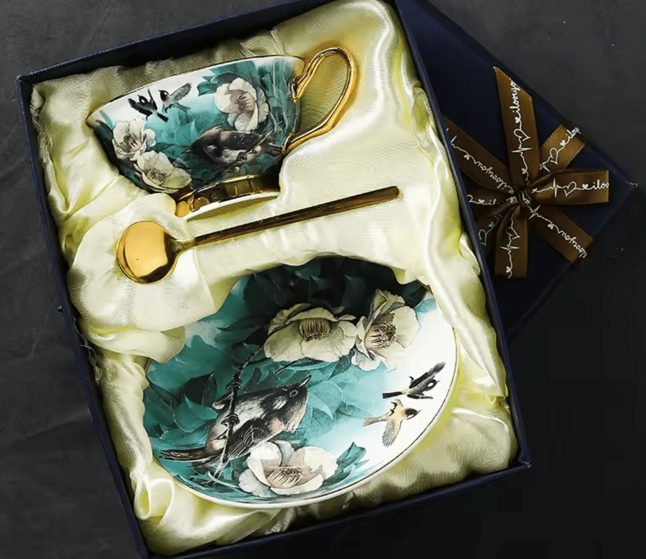 Luksusowe Filiżanki z Porcelany Kostnej – Kwiatowy Zestaw do Kawy i Herbaty - obrazek 3