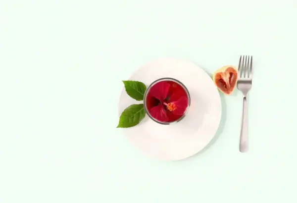 Antyoksydacyjna moc herbaty z hibiskusem – eliksir młodości