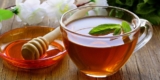 Miód i gorąca herbata: czy można to łączyć?