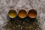Herbaty oolong – pomiędzy zieloną a czarną. Odkryj tajemnice ich smaku