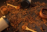 Robusta czy Arabika? Zrozumieć różnice między odmianami kawy